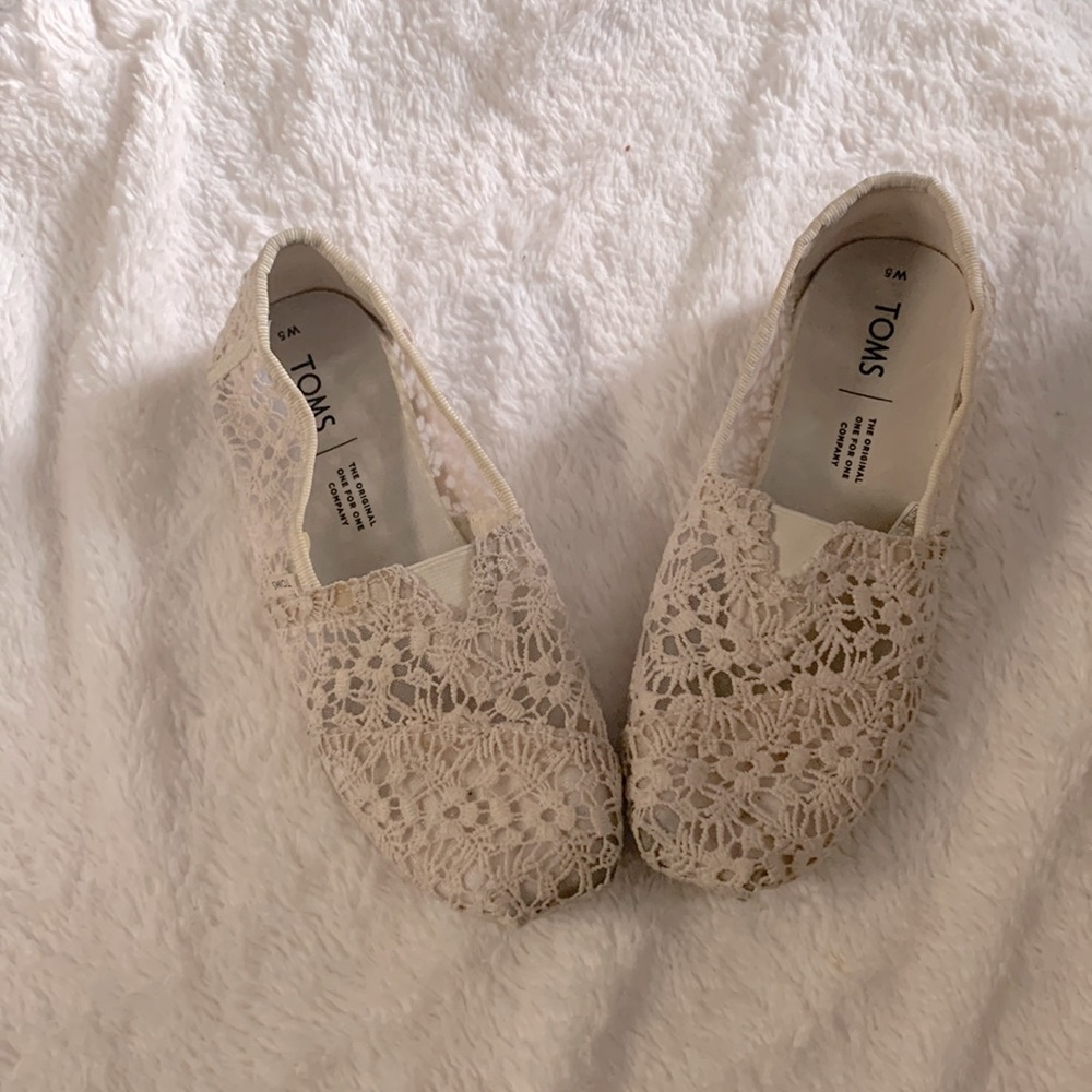 Lace Toms